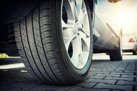 ¿Qué sucede si deja los neumáticos de invierno puestos todo el año?