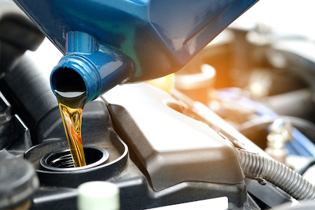 ¿Realmente necesita cambiar el aceite del motor cada 3000 millas?