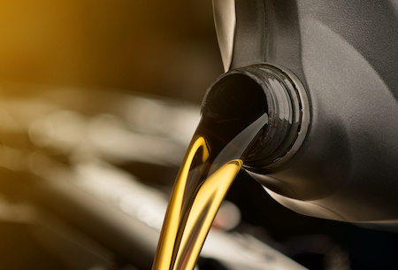 Regular vs Synthetic Motor Oil - What You Should Know