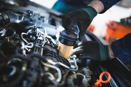 How Do You Know You’re Choosing the Right Oil Change Service?